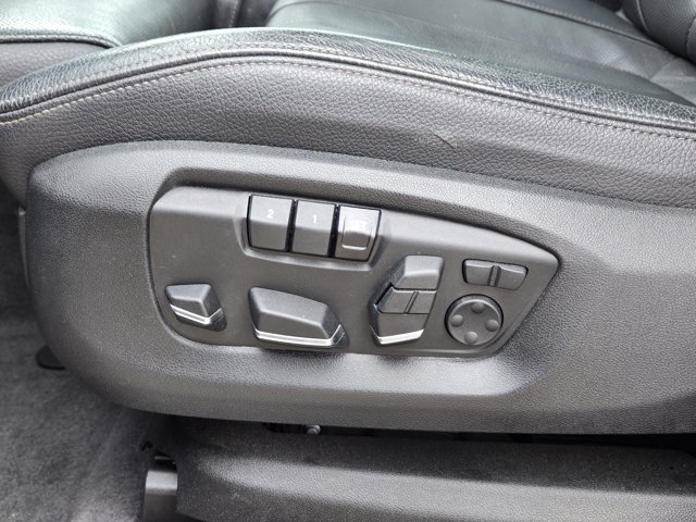 Used 2019 BMW X6 xDrive35i w/ M Sport Package AWD/4WD image 38