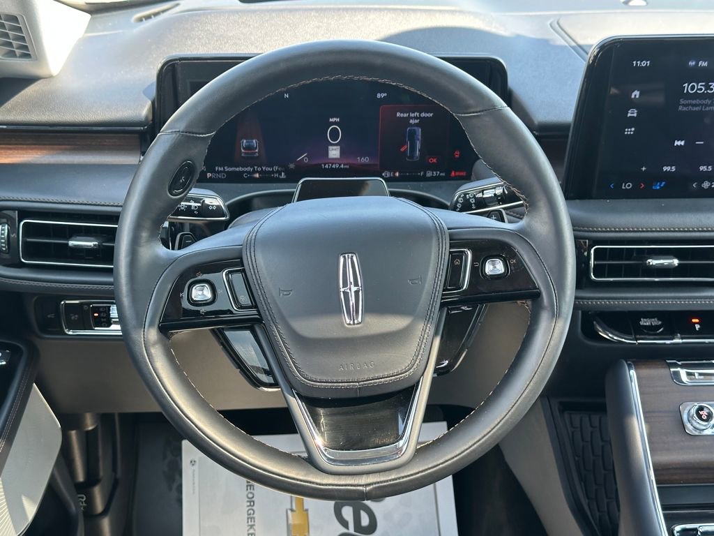 Used 2025 Lincoln Aviator Reserve w/ Equipment Group 201A image 7