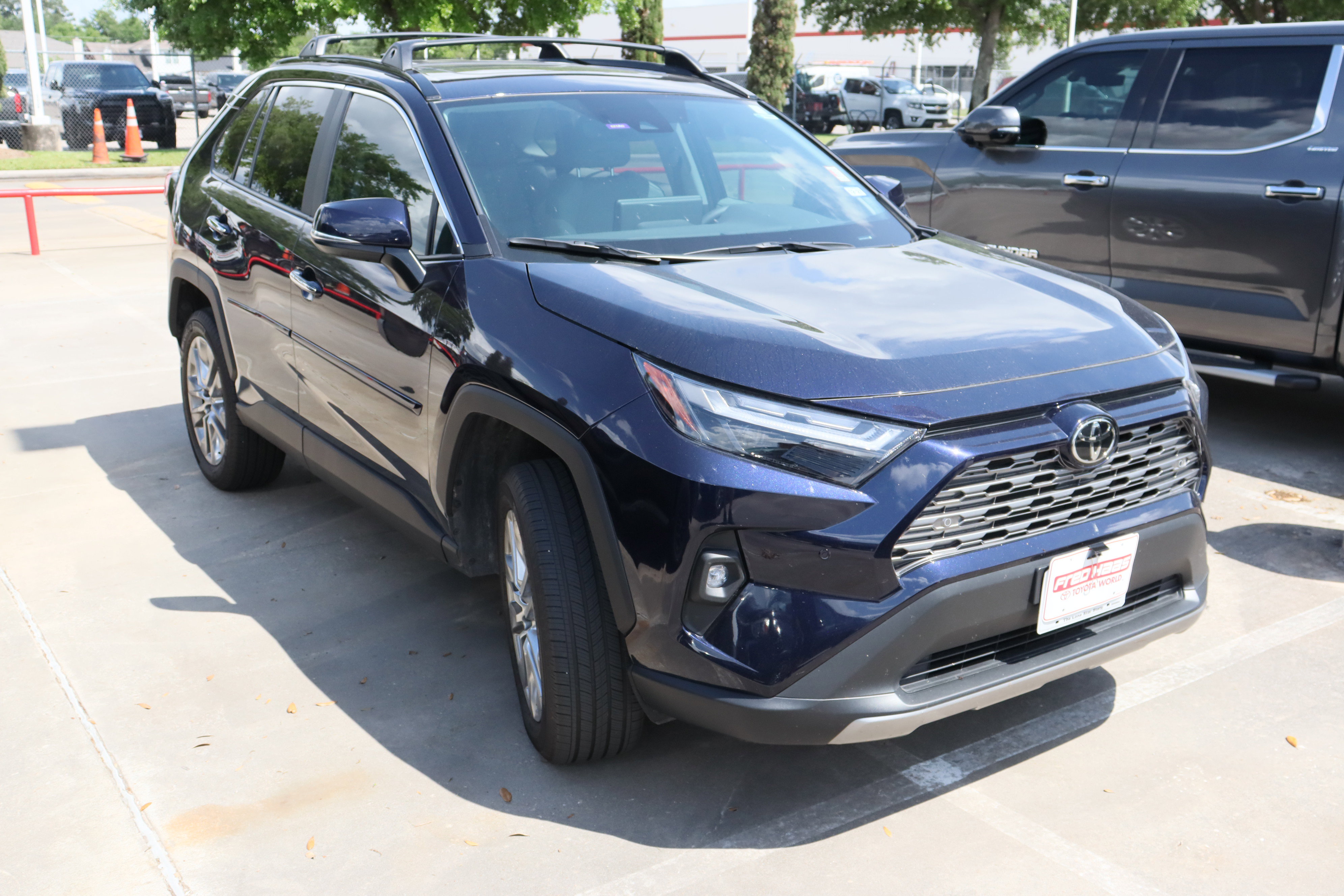 Used 2025 Toyota RAV4 Limited w/ Weather Package image 2
