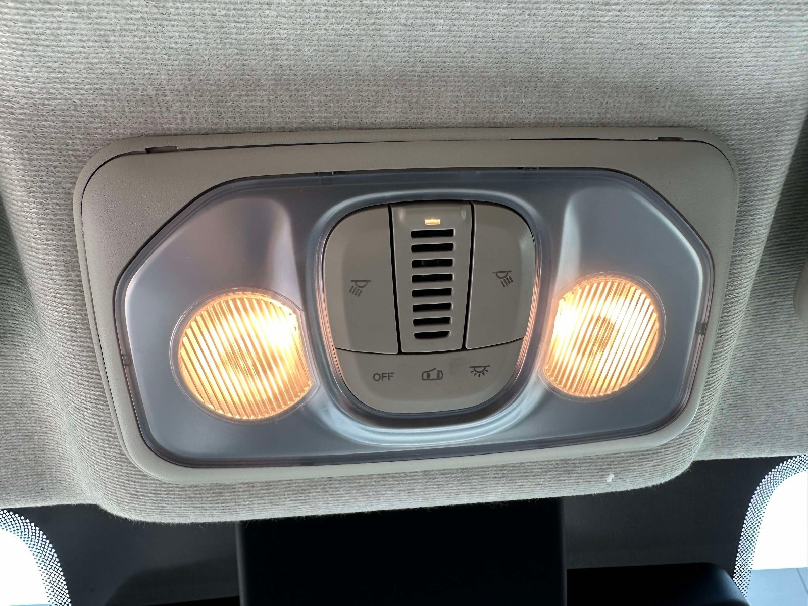 Used 2026 RAM ProMaster 2500 w/ Convenience Group FWD image 31