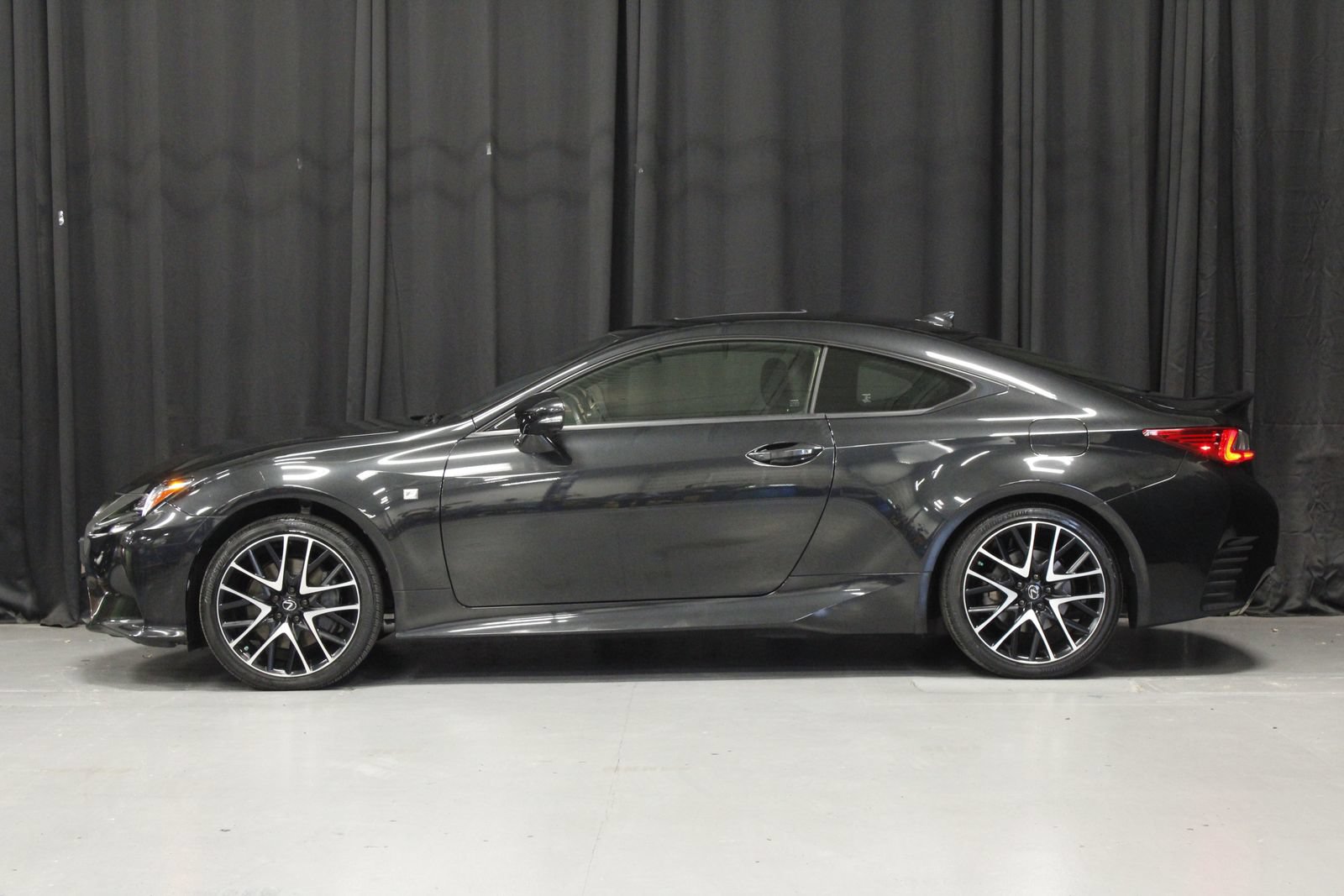 Used 2018 Lexus RC 300 AWD image 2