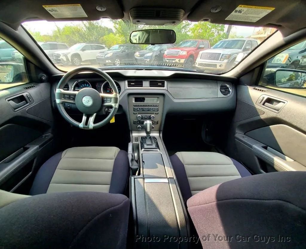 Used 2013 Ford Mustang Coupe image 16