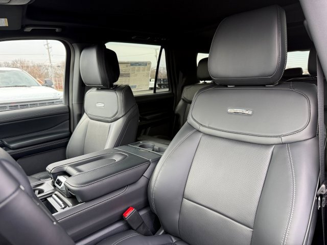 New 2026 Ford Expedition Max Platinum w/ Stealth Appearance Package AWD/4WD image 15