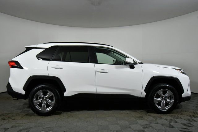 Used 2025 Toyota RAV4 XLE image 15