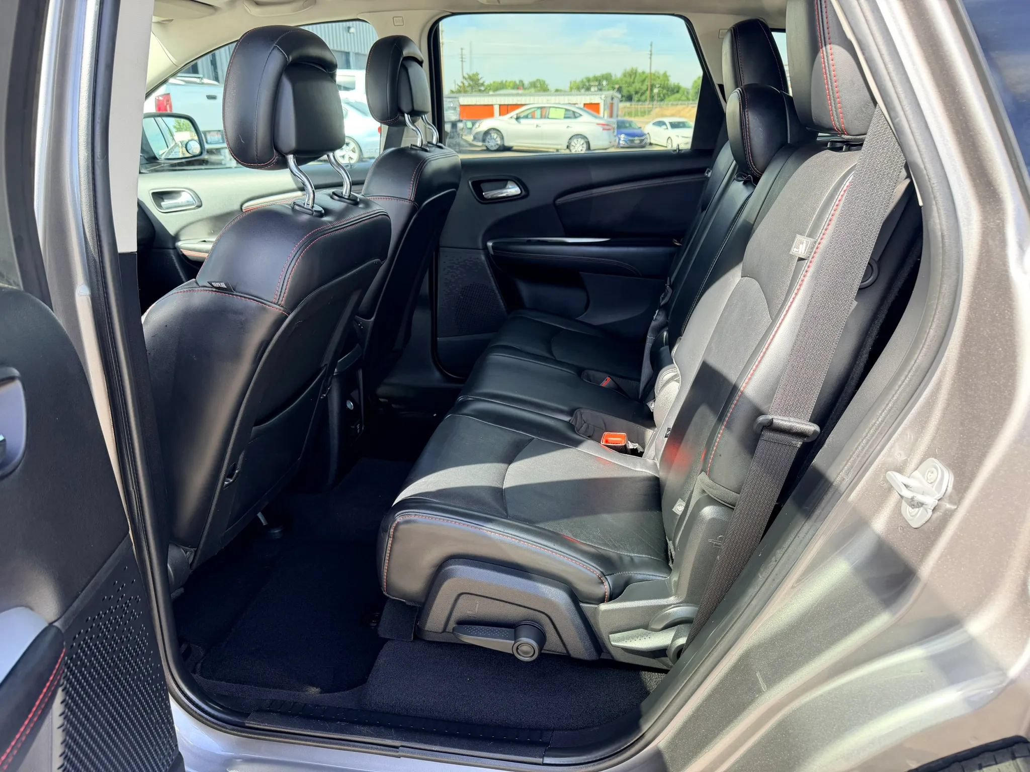 Used 2012 Dodge Journey R/T w/ Flexible Seating Group FWD image 13