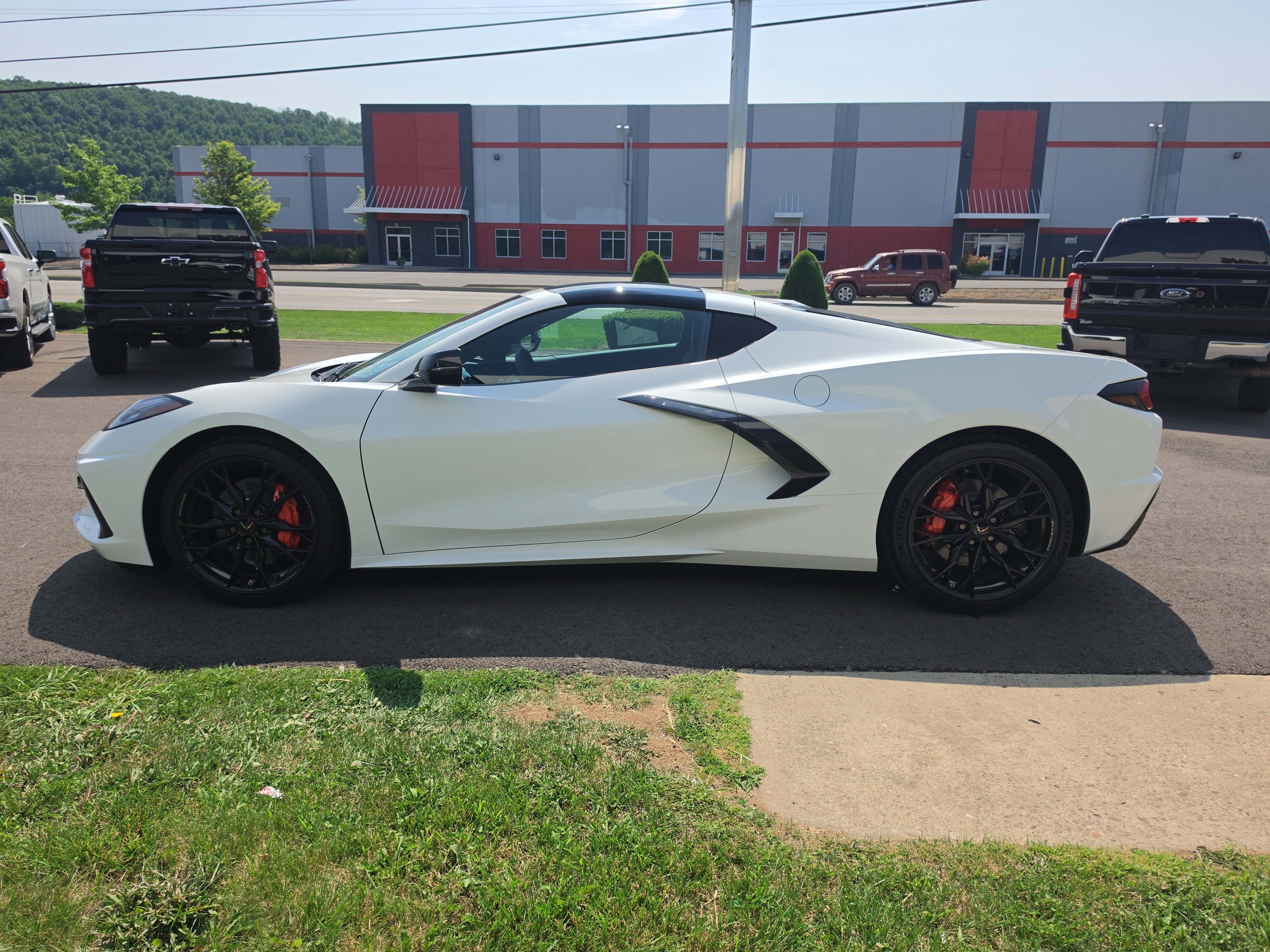 New 2027 Chevrolet Corvette Stingray Coupe RWD image 8