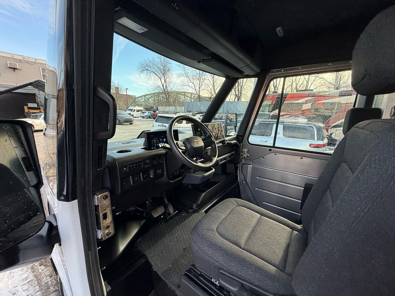 Used 2025 Chevrolet Brightdrop 600 w/ Power Door Package AWD/4WD image 6