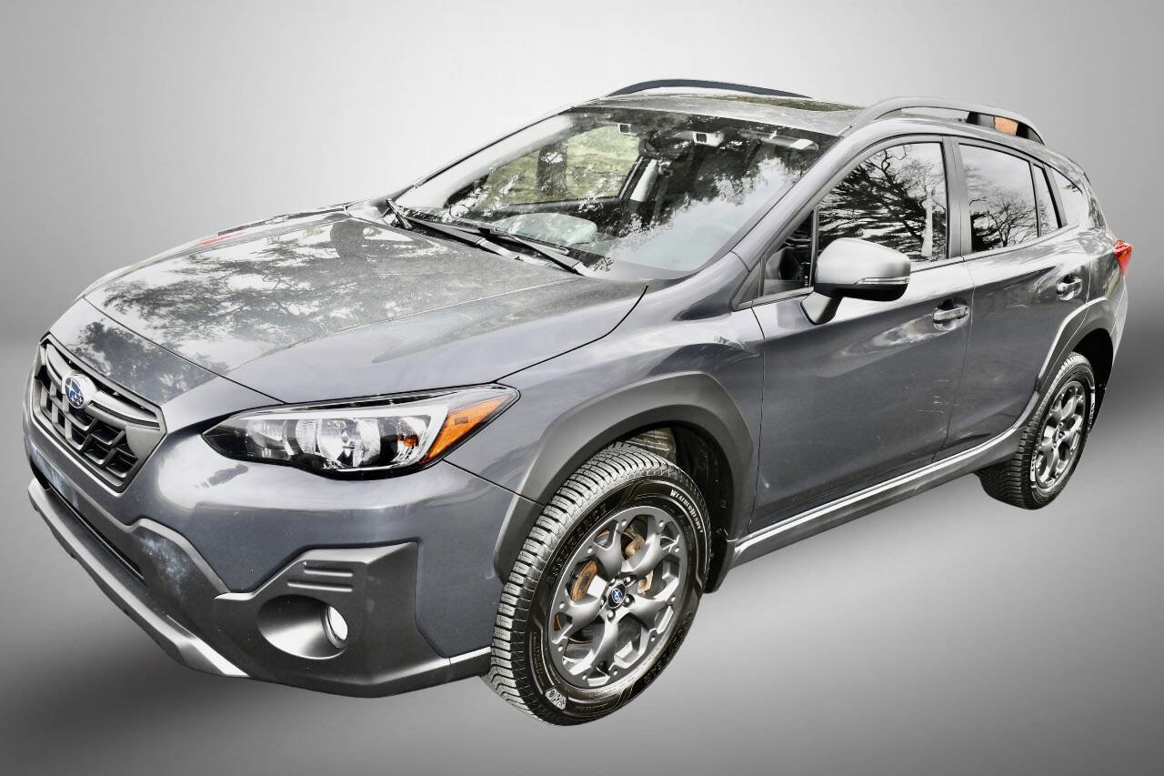 Used 2021 Subaru Crosstrek 2.5i Sport w/ Moonroof Package image 3