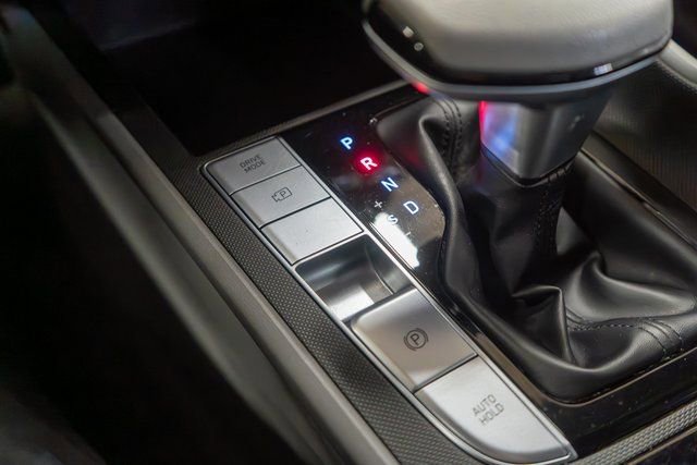 Used 2021 Hyundai Elantra Blue image 31