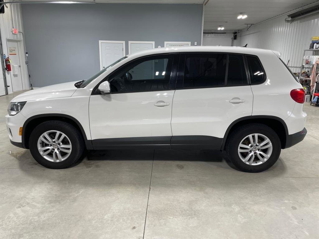 Used 2012 Volkswagen Tiguan S image 5