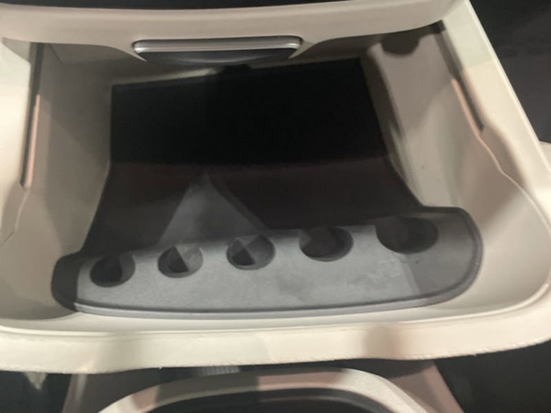 Used 2023 Chrysler Pacifica Touring-L w/ Uconnect Theater Family Group image 22