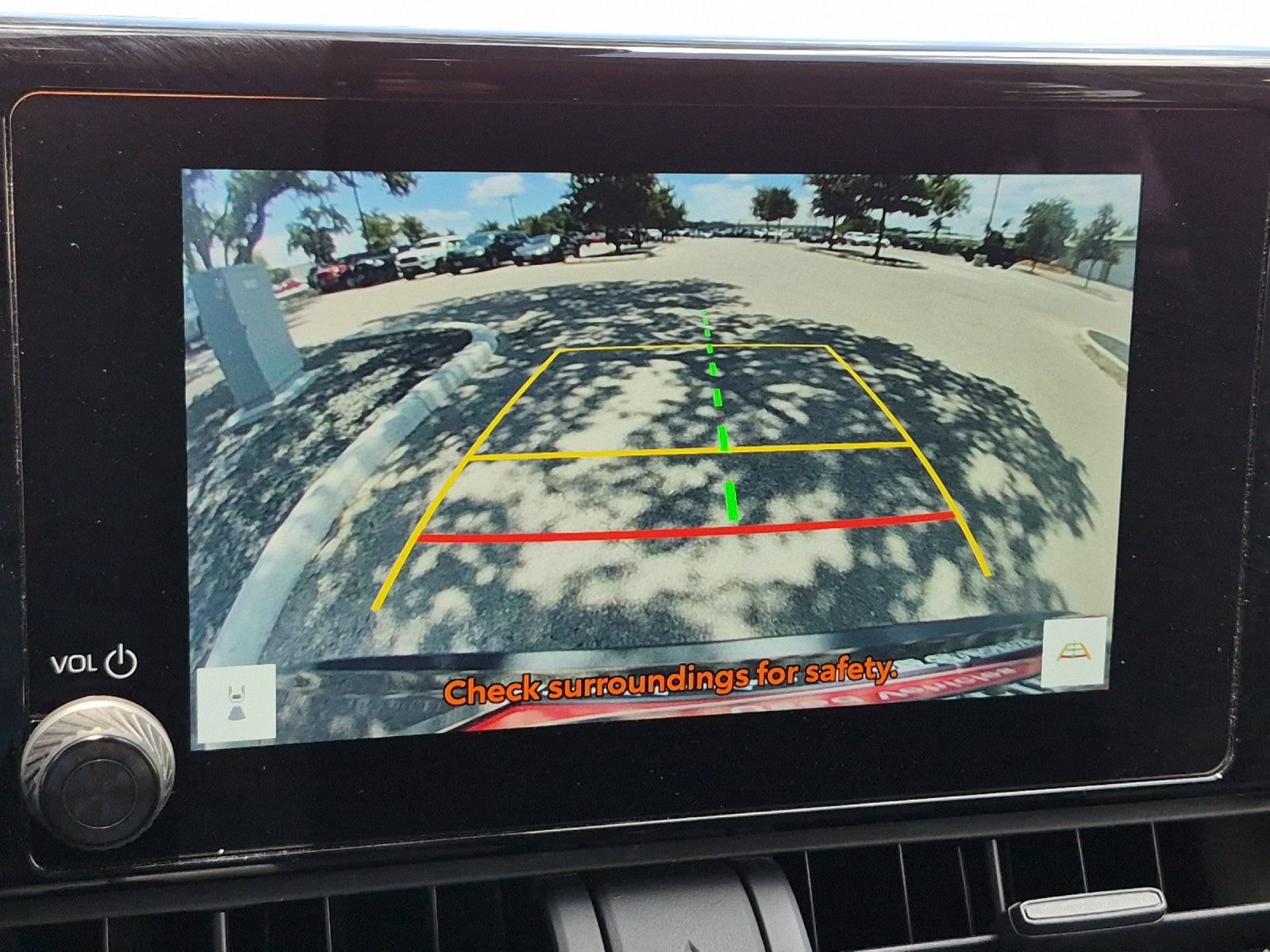 Used 2025 Toyota RAV4 XLE AWD/4WD image 17