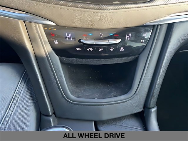 Used 2019 Cadillac XT5 Premium Luxury w/ LPO, Black Ice Package image 28