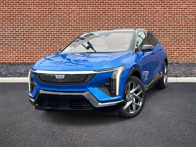 New 2026 Cadillac Optiq Luxury 1 image 1