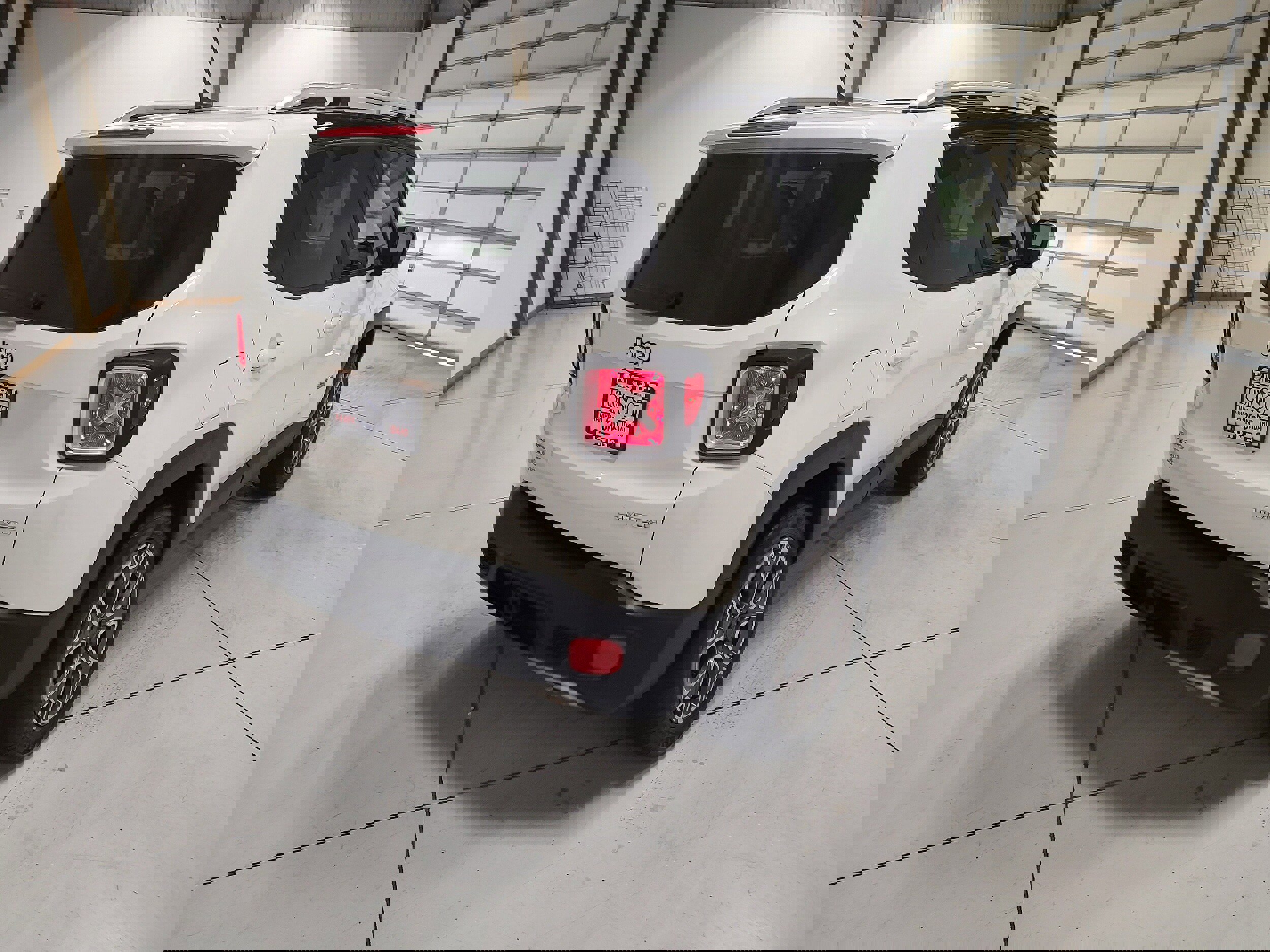 Used 2017 Jeep Renegade Limited image 13