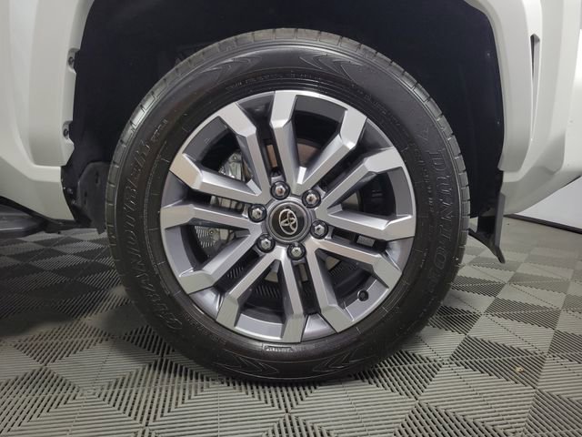 Used 2025 Toyota 4Runner Limited image 26