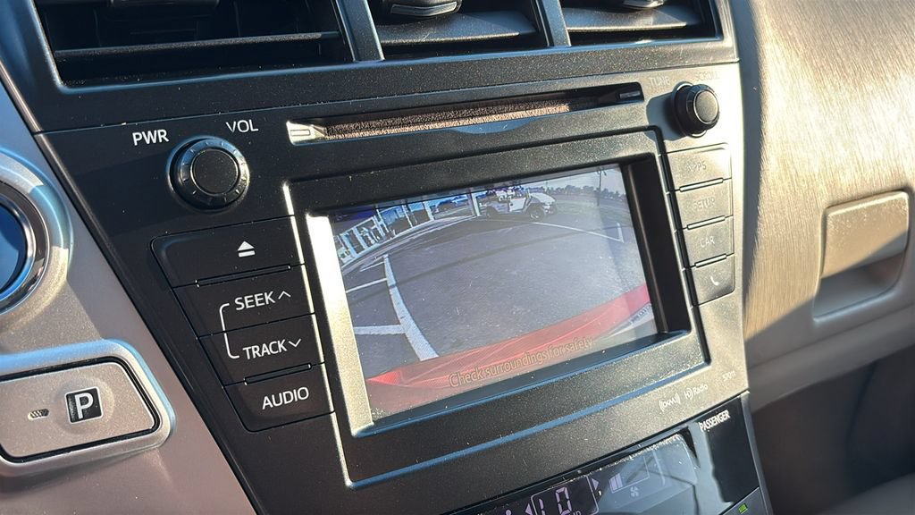 Used 2014 Toyota Prius V Three FWD image 20