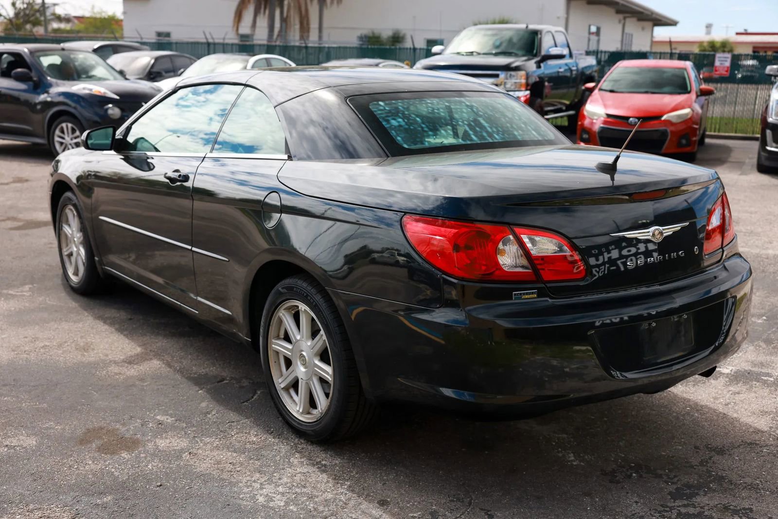 Used 2008 Chrysler Sebring Touring w/ Special Touring Group image 4