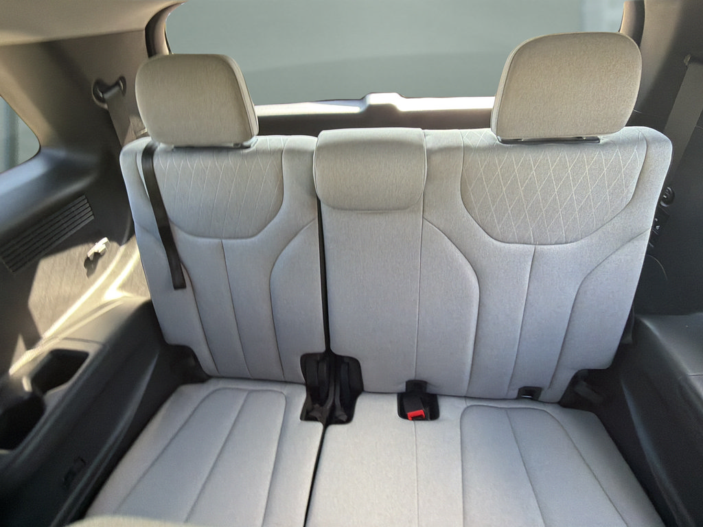 Used 2021 Hyundai Palisade SE AWD/4WD image 14