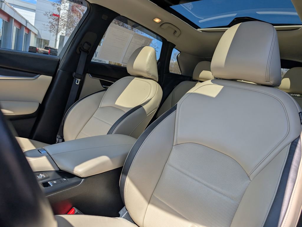 Used 2022 INFINITI QX50 Luxe AWD/4WD image 19