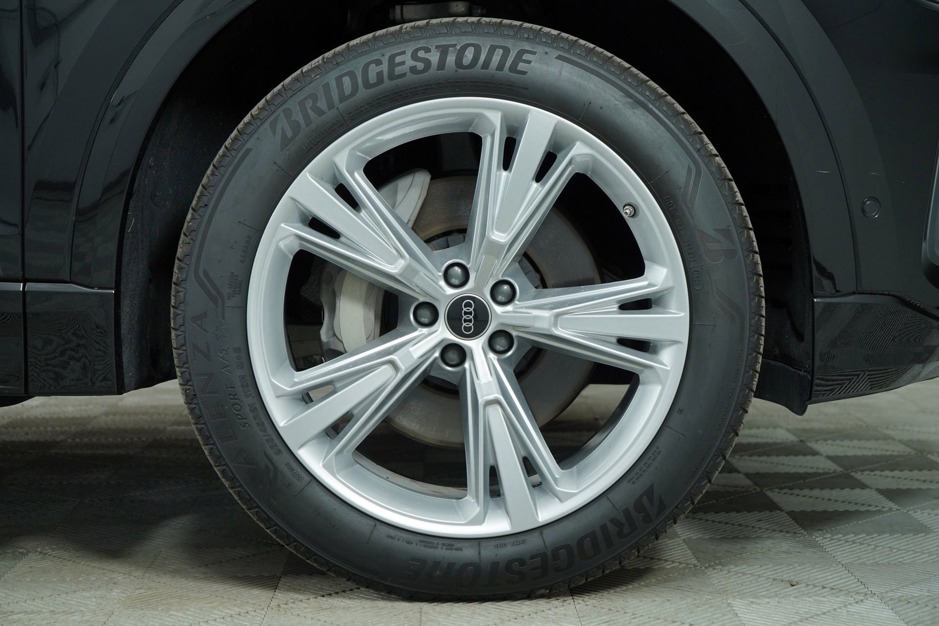 Certified 2023 Audi Q8 Premium Plus image 13