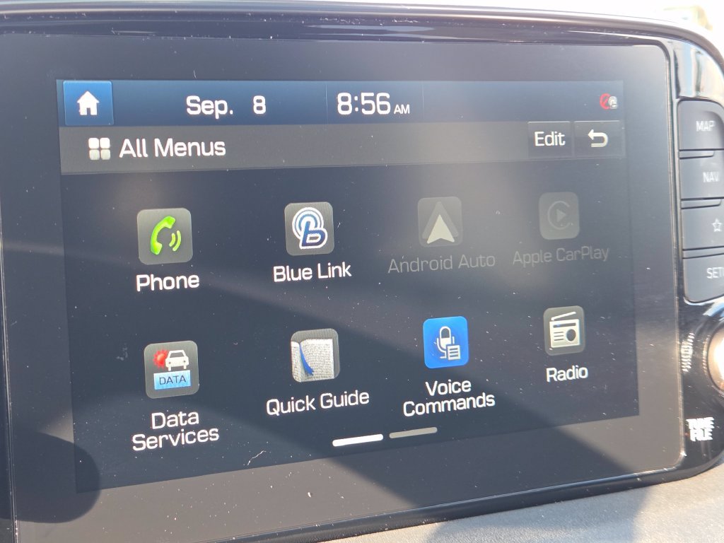 Used 2020 Hyundai Santa Fe Limited AWD/4WD image 5