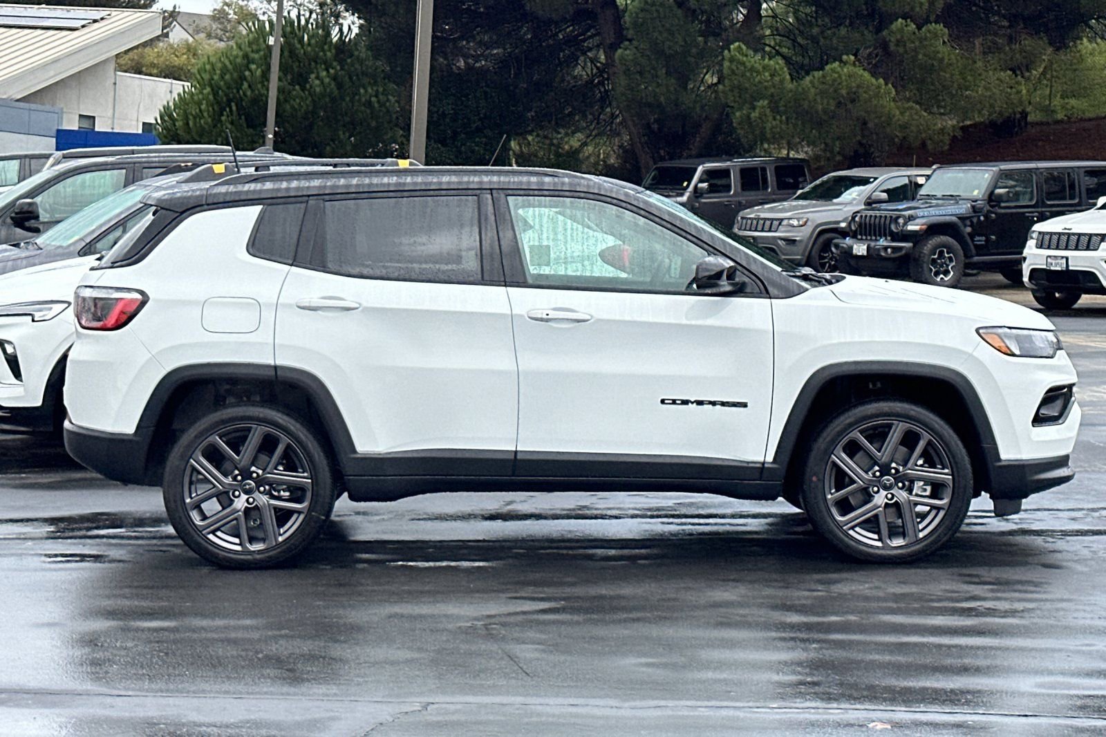 New 2026 Jeep Compass Limited image 3