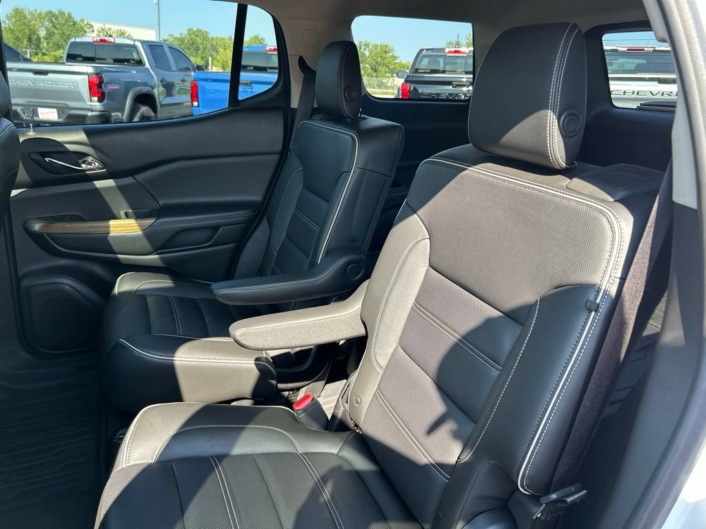 Used 2019 GMC Acadia Denali w/ Technology Package AWD/4WD image 39