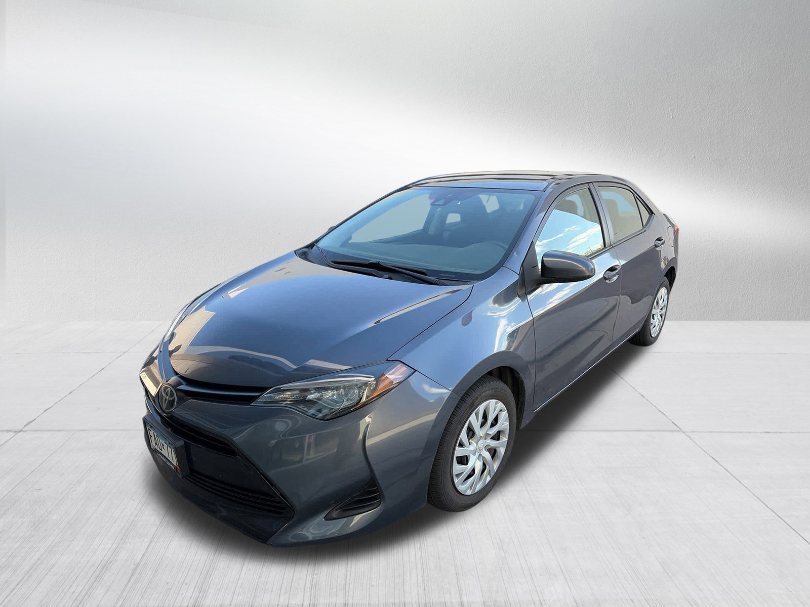 Certified 2019 Toyota Corolla LE FWD image 3