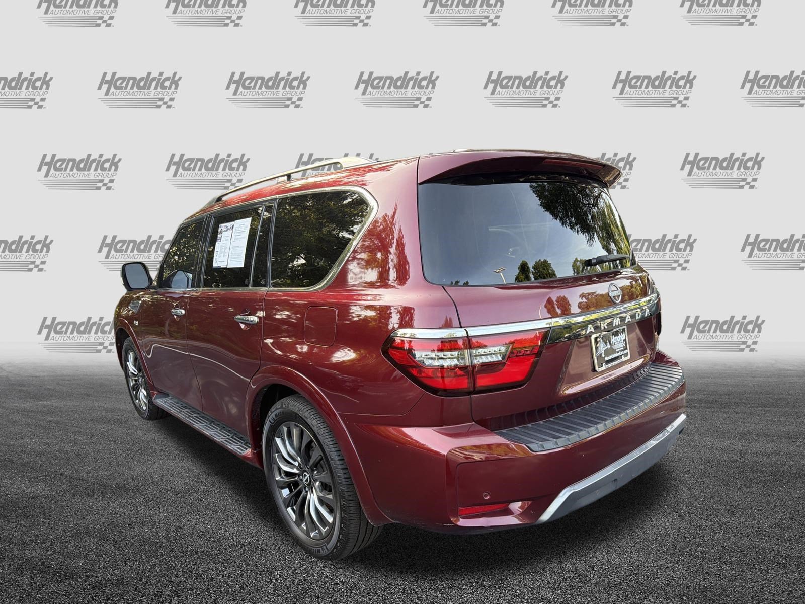 Used 2022 Nissan Armada Platinum w/ Captain's Chairs Package RWD image 8