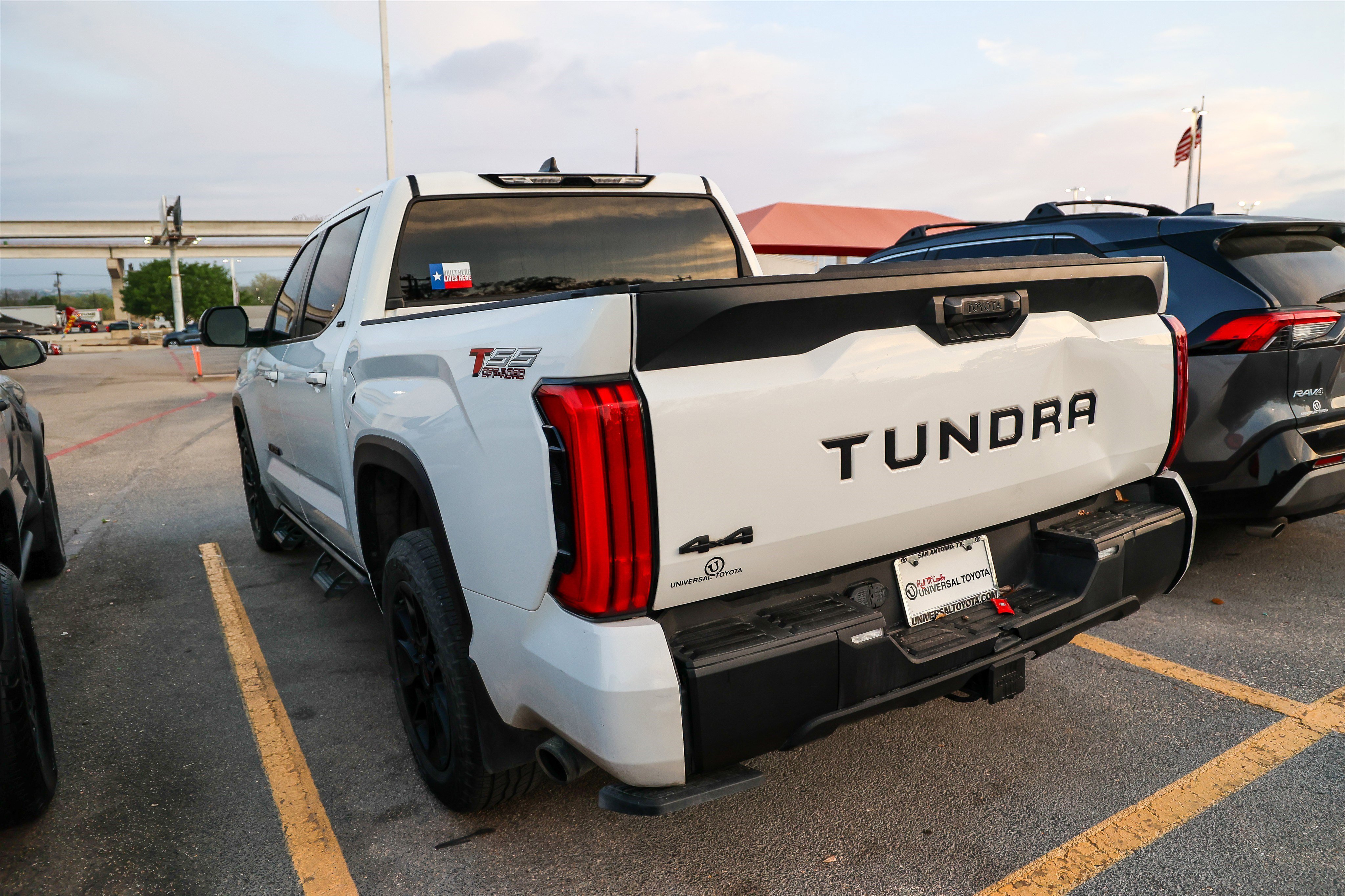 Used 2024 Toyota Tundra SR5 w/ SR5 Premium Package AWD/4WD image 10