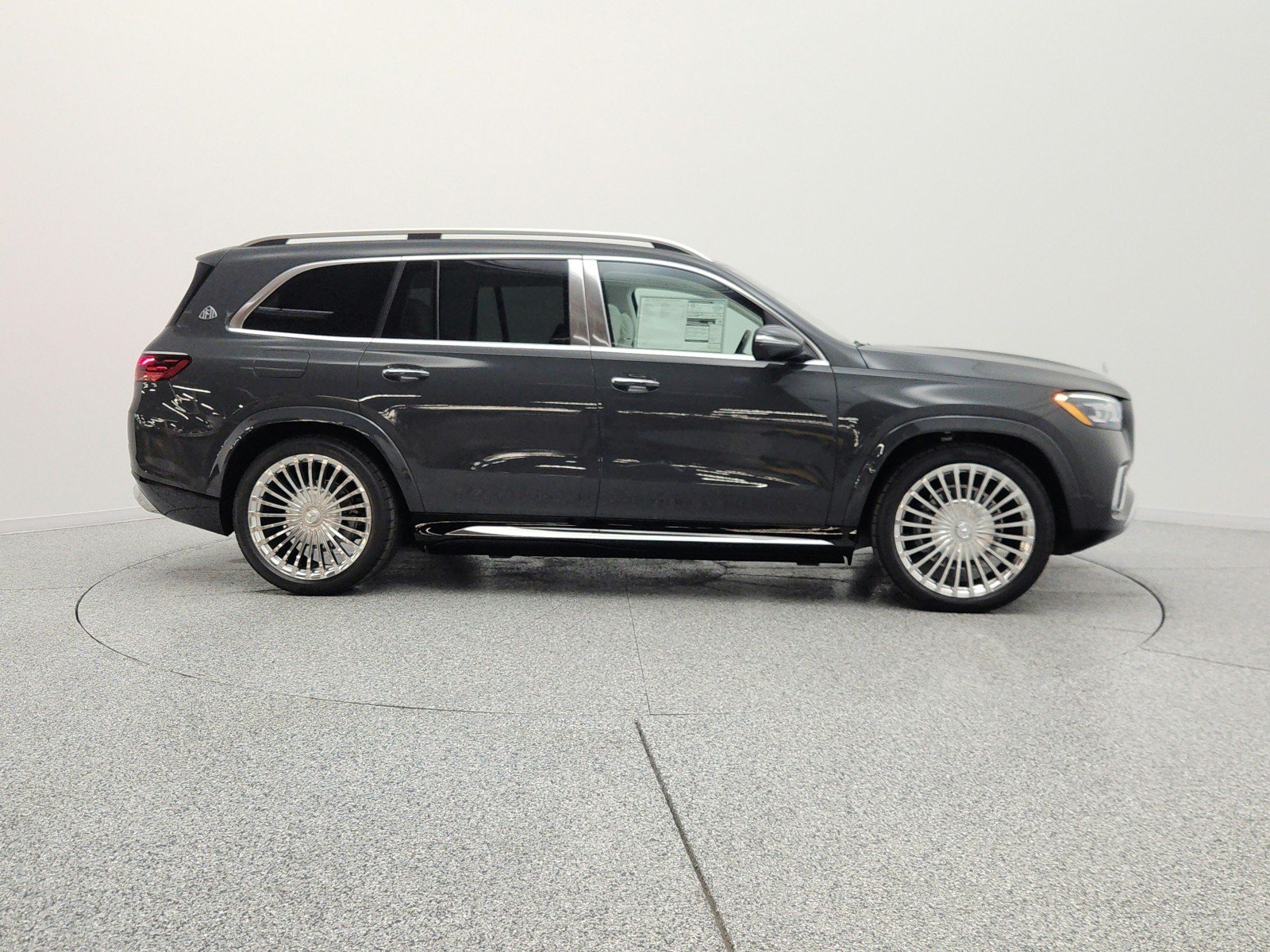 New 2026 Mercedes-Benz Maybach GLS 600 4MATIC image 4