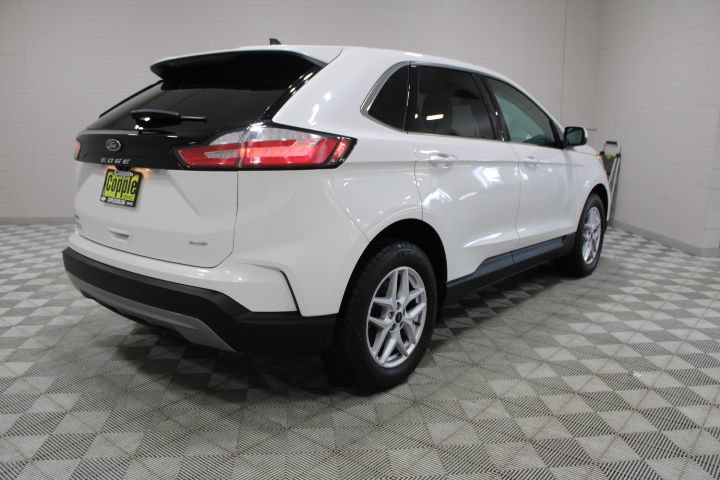 Used 2024 Ford Edge SEL w/ Cargo Accessory Package AWD/4WD image 11