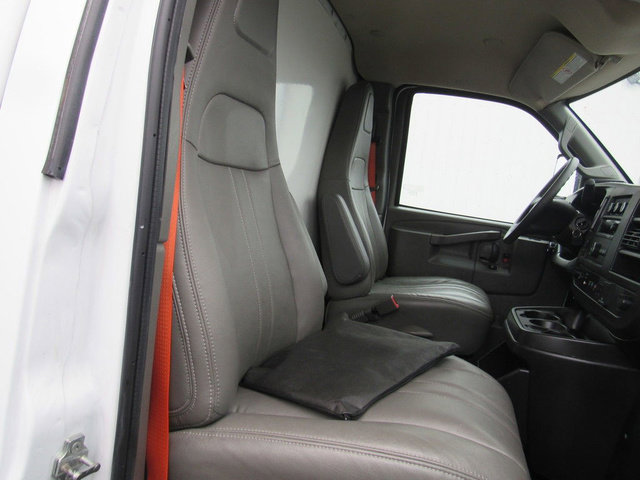 Used 2024 GMC Savana 3500 w/ Power Convenience Package image 14
