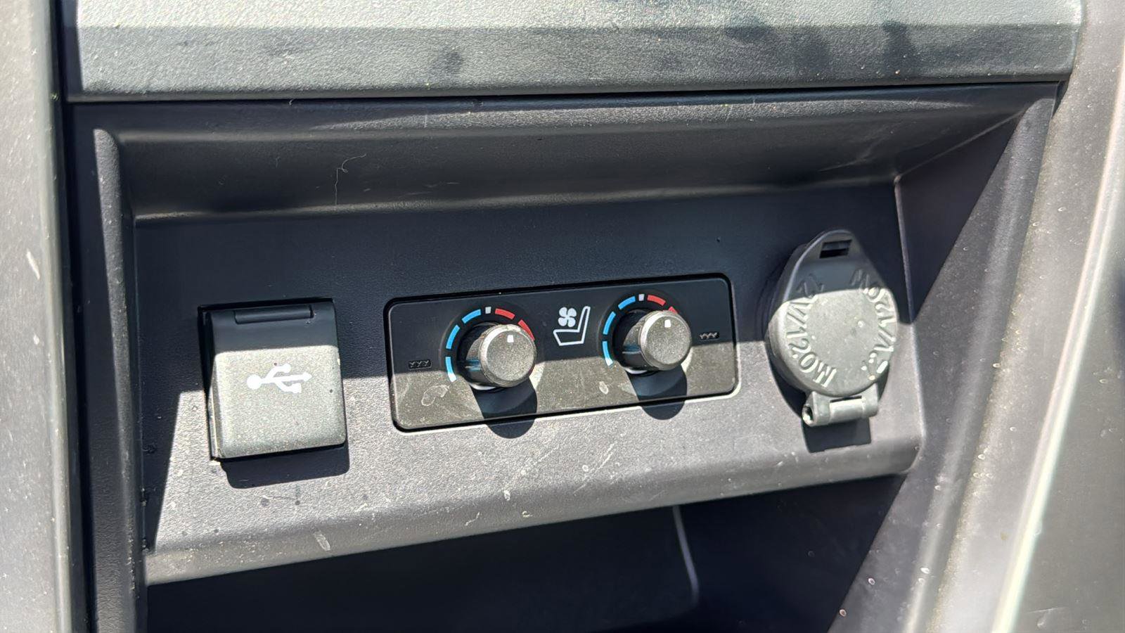 Used 2023 Toyota 4Runner Limited image 18