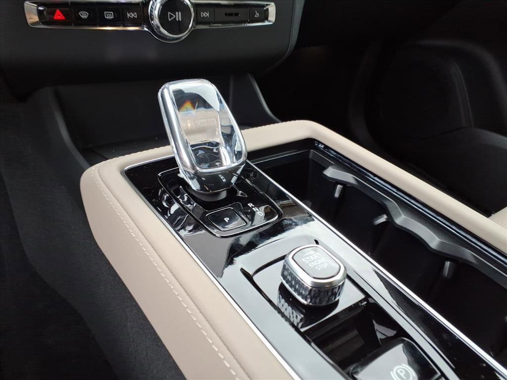 New 2026 Volvo XC90 B6 Ultra image 22