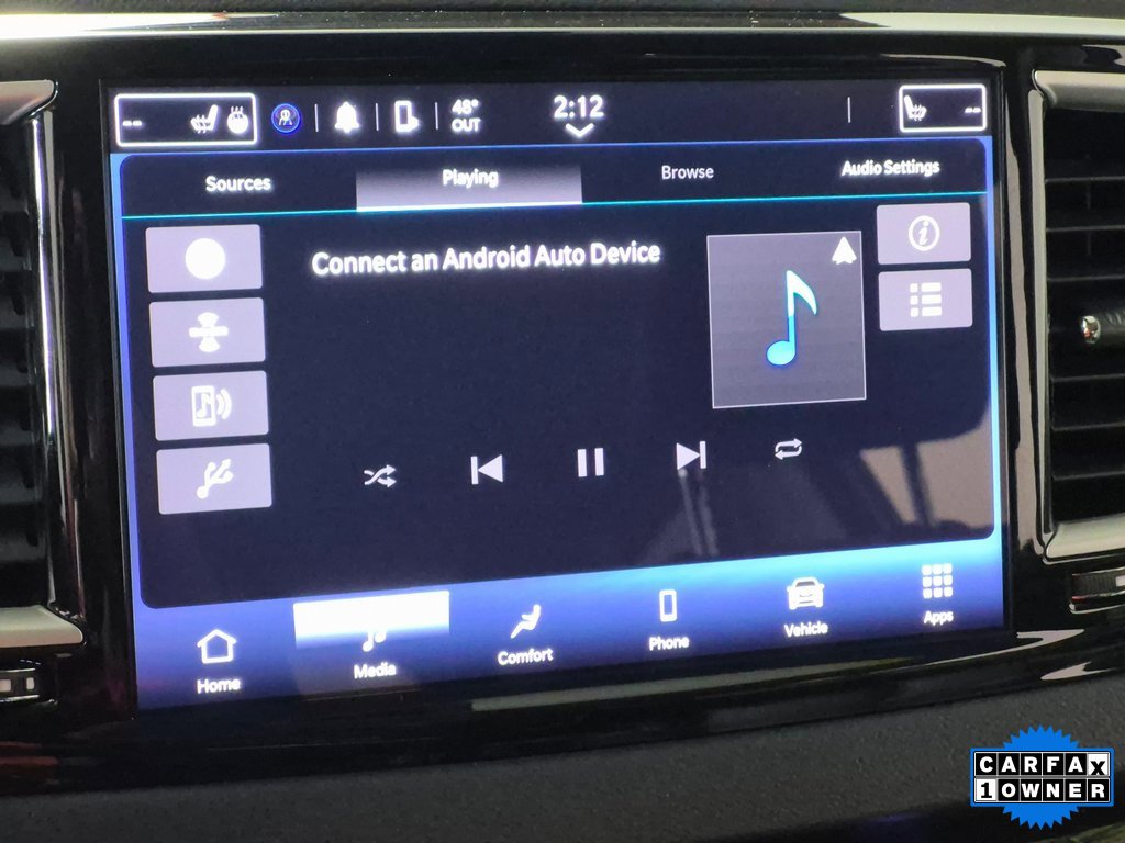 Used 2024 Chrysler Pacifica Touring-L image 18