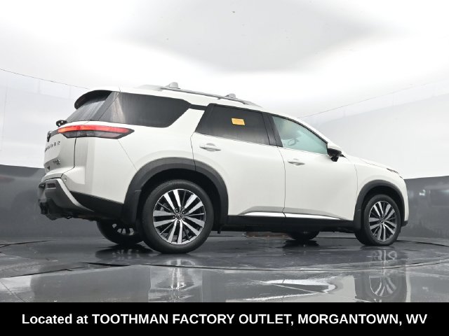 Used 2022 Nissan Pathfinder Platinum w/ Cargo Package AWD/4WD image 30