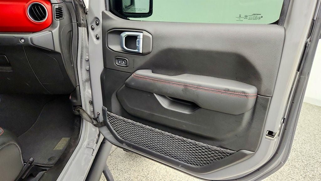 Used 2021 Jeep Gladiator Rubicon w/ Trailer Tow Package AWD/4WD image 25