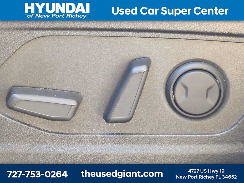 Used 2025 Hyundai Santa Cruz SEL FWD image 21