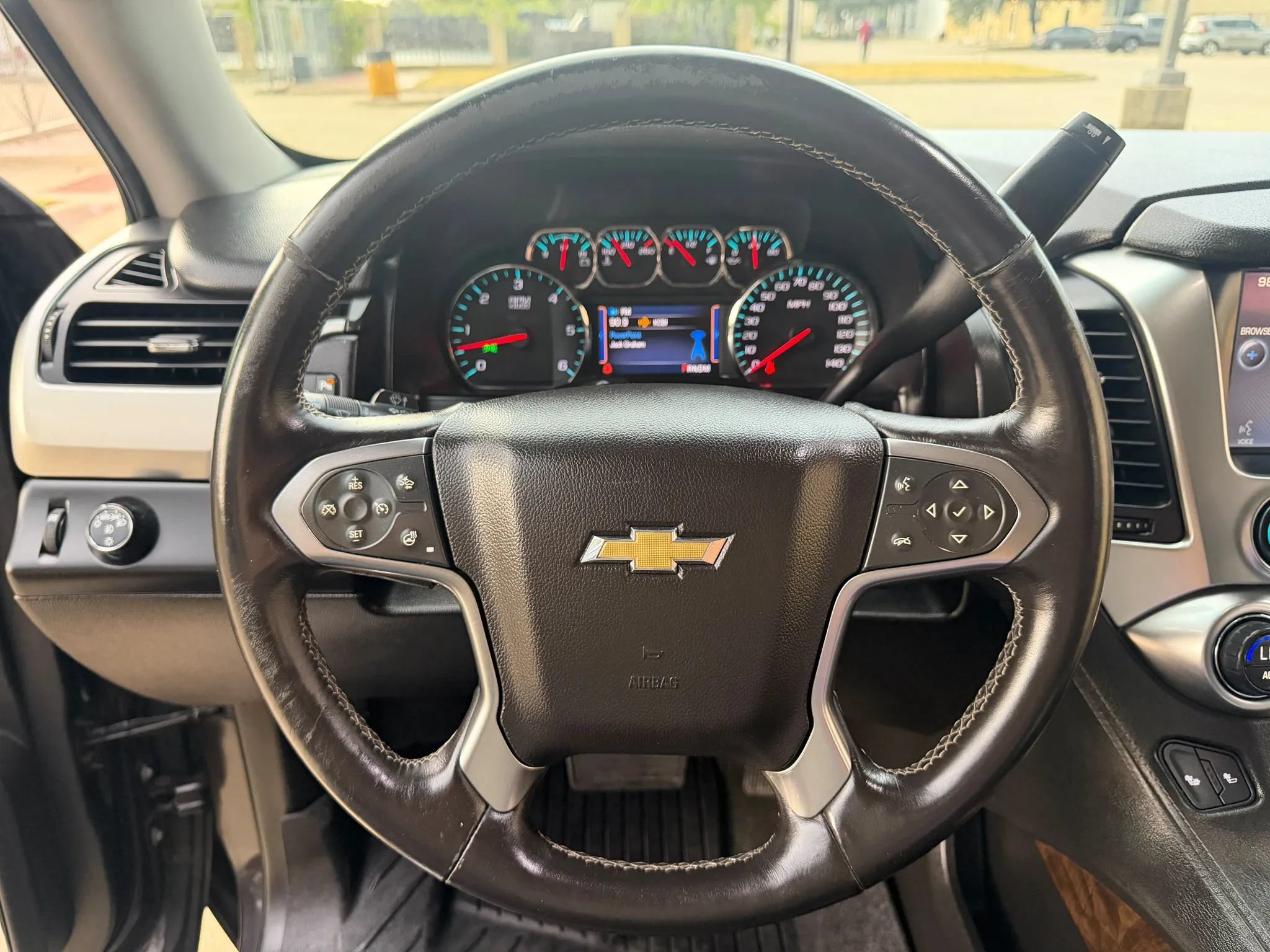 Used 2015 Chevrolet Tahoe LT RWD image 16