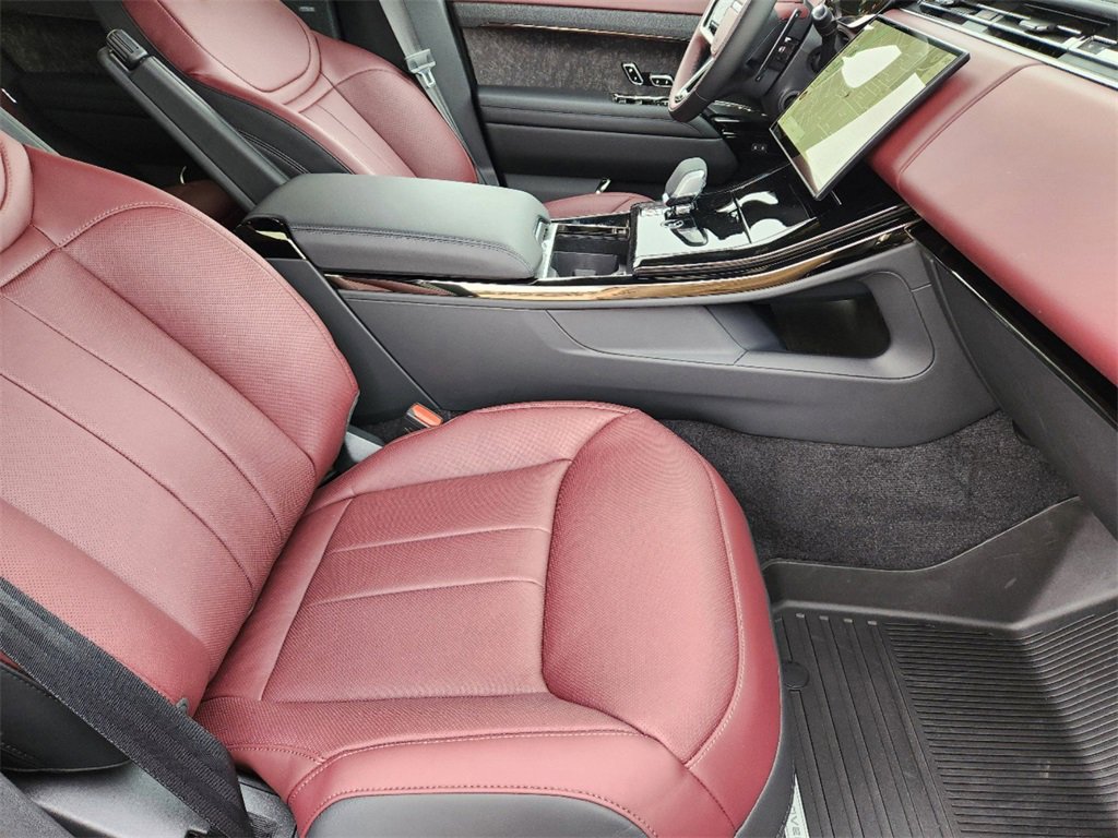 New 2025 Land Rover Range Rover Sport Dynamic SE image 14
