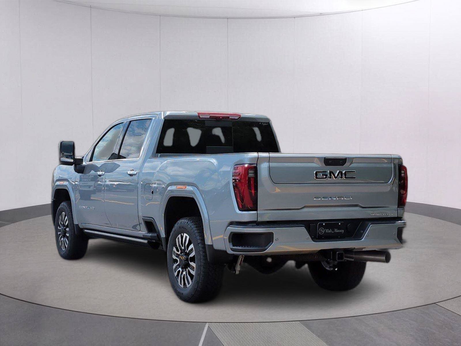 New 2026 GMC Sierra 2500 Denali Ultimate AWD/4WD image 3