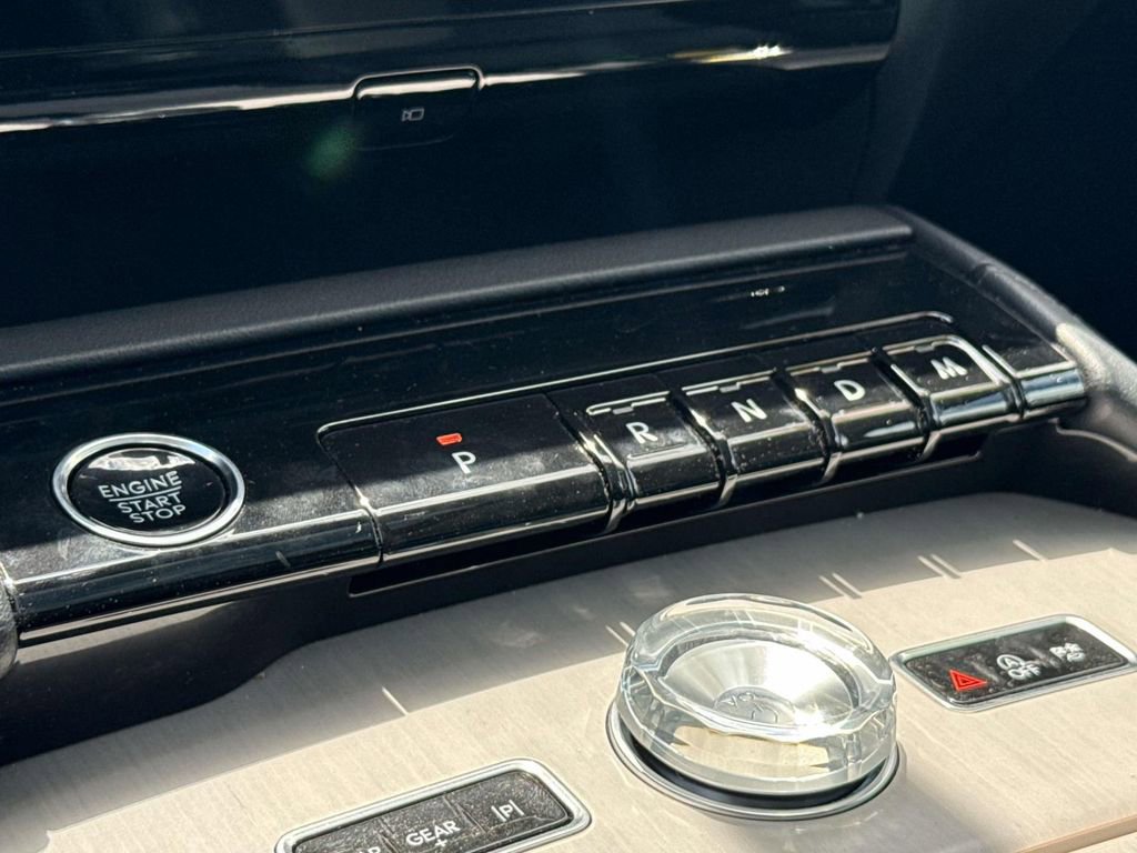 Used 2025 Lincoln Navigator Reserve image 28