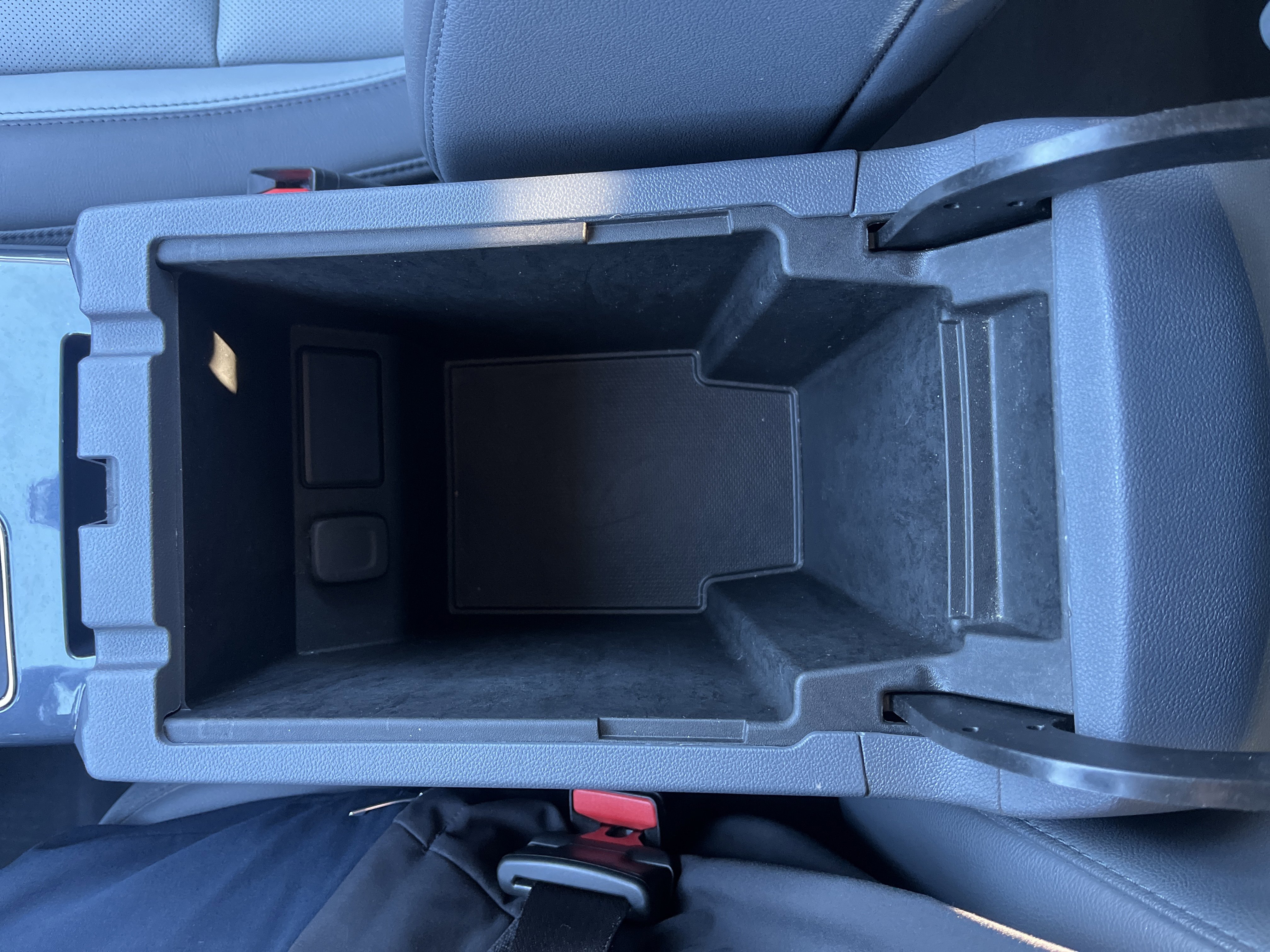 Used 2019 Chevrolet Blazer LT image 32