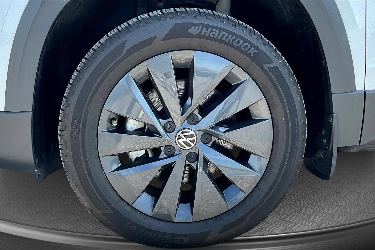 Used 2022 Volkswagen Taos S w/ IQ Drive S Package AWD/4WD image 34