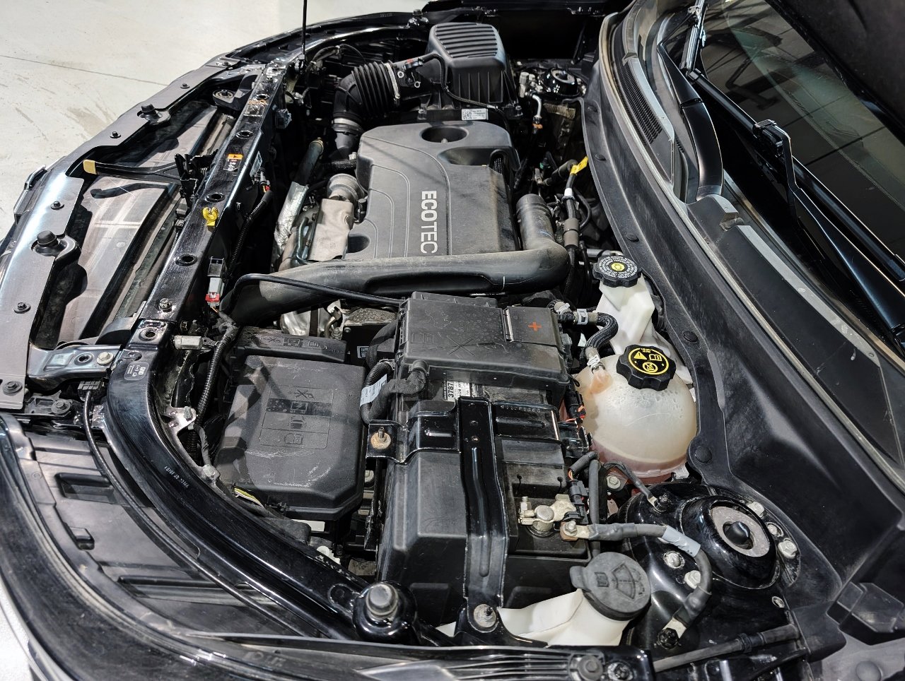 Used 2020 Chevrolet Equinox LS image 50