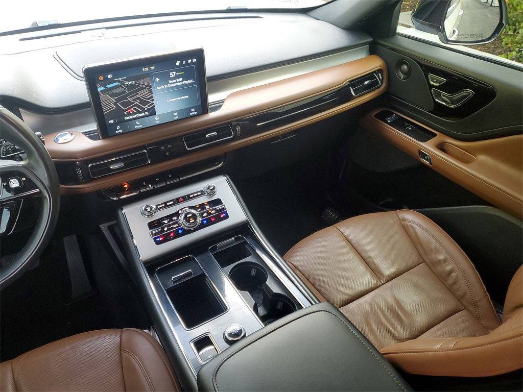 Certified 2023 Lincoln Aviator Reserve w/ Equipment Group 201A image 17