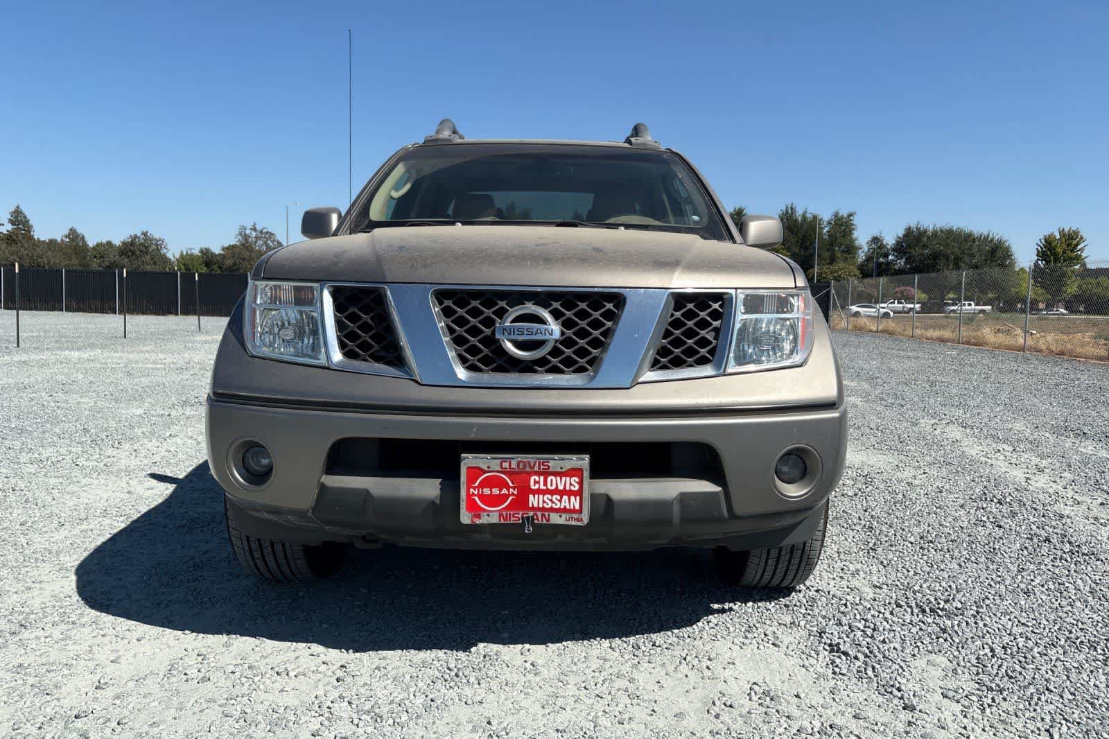 Used 2006 Nissan Frontier LE w/ (X01) Leather Pkg RWD image 11