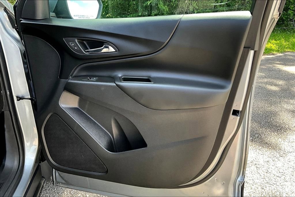 Used 2023 Chevrolet Equinox LT w/ Driver Convenience Package AWD/4WD image 25